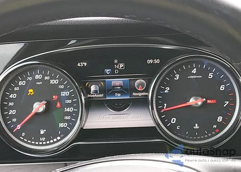 2017 Mercedes-Benz E 300 4Matic z USA, uszkodzony, nr VIN WDDZF4KBXHA121691